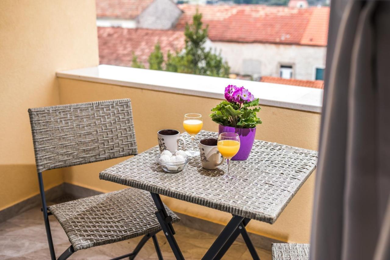 Apartments Sunshine Home Vela Luka Exterior foto